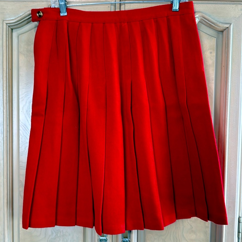 Wool skirt